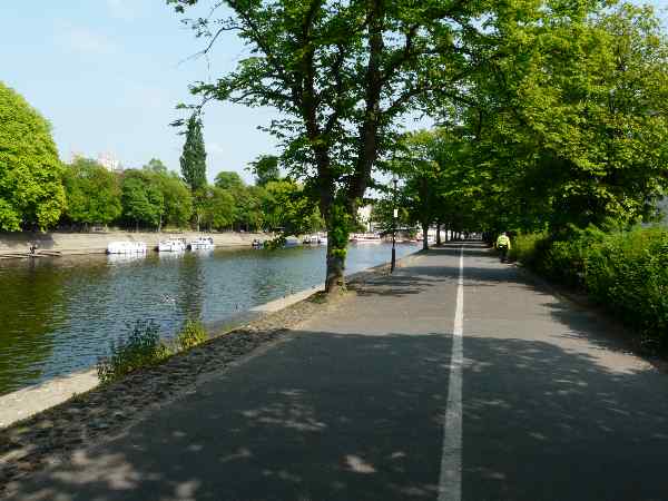 Looking south east along the south bank of the River Ouse.
